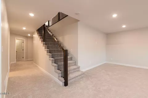 5203 Cobalt Dr, Bismarck, ND 58503 photo 13