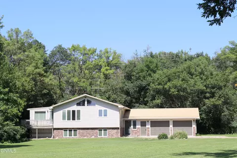3135 120th Ave SE, Valley City, ND 58072