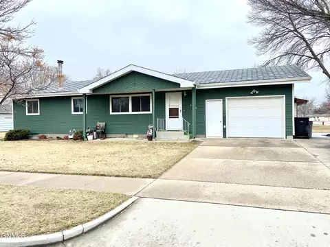 602 Anderson St, Bismarck, ND 58504