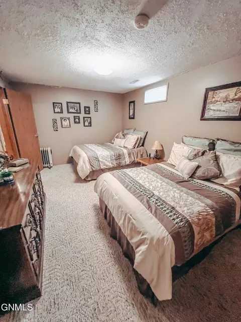 Bedroom - 2322 17th Cir W, Williston, ND 58801 photo 7 of 7