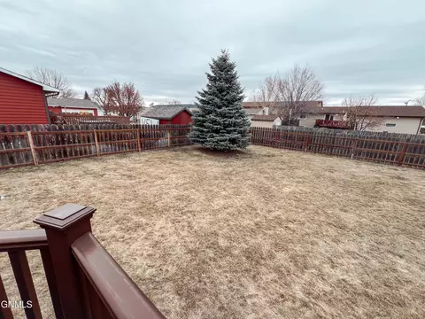 Exterior - 2322 17th Cir W, Williston, ND 58801 photo 9 of 17