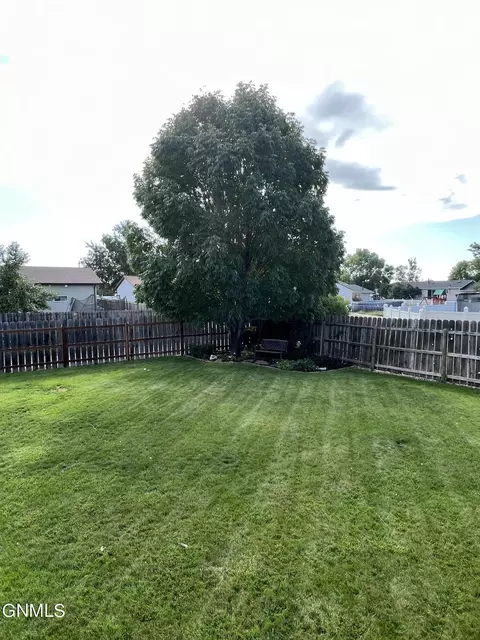 Exterior - 2322 17th Cir W, Williston, ND 58801 photo 2 of 17