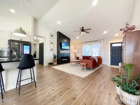 Living - 5996 Juniper Dr NW, Williston, ND 58801 photo 4 of 4
