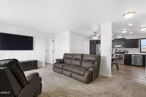 12411 59k St NW, Epping, ND 58843 photo 6