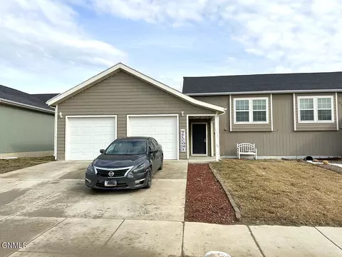 406 25th Ave NE, Watford City, ND 58854