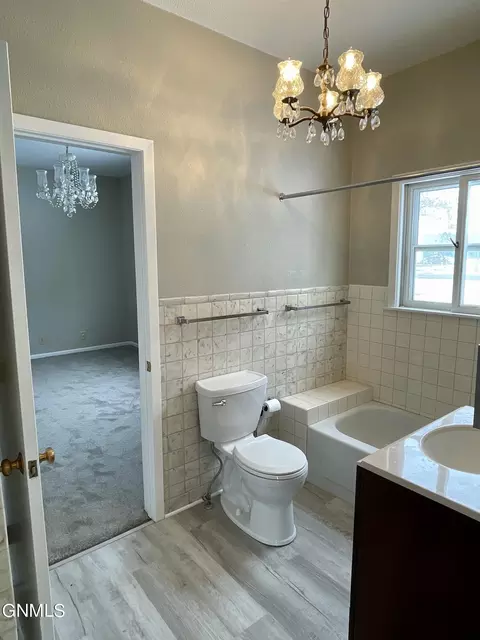 Bath - 104 7th St, Finley, ND 58230 photo 2 of 4