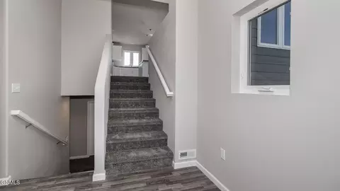 Entry Way - 1706 Blackstone Lp W, Beulah, ND 58523 photo 1 of 2