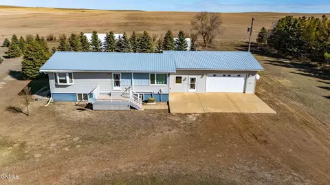 9143 70th St SW, Mott, ND 58646