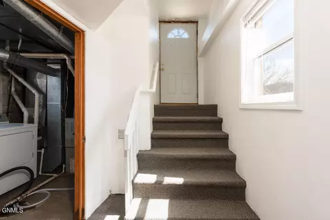 Entry Way - 323 N 19th St, Bismarck, ND 58501 photo 5 of 5