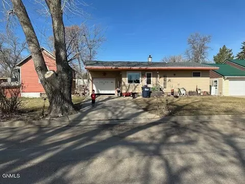 522 Eastside St, Turtle Lake, ND 58575