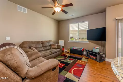 Living - 948 Canada Ave, Bismarck, ND 58503 photo 1 of 2
