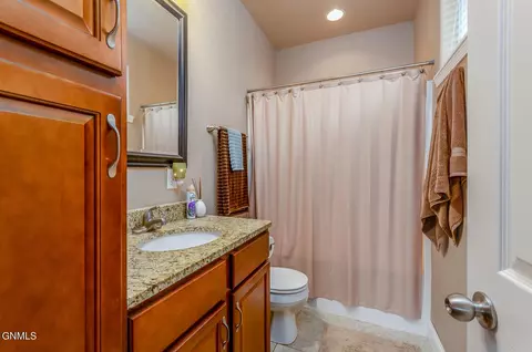 Bath - 948 Canada Ave, Bismarck, ND 58503 photo 1 of 2