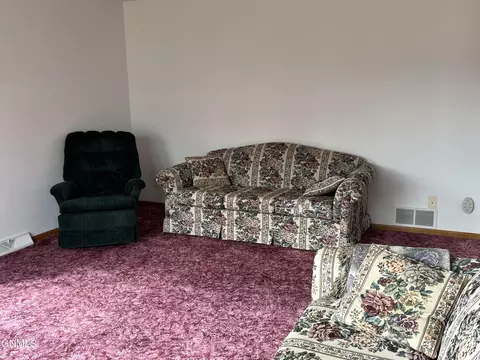 Living - 522 3rd Ave NE, Ashley, ND 58413 photo 2 of 4