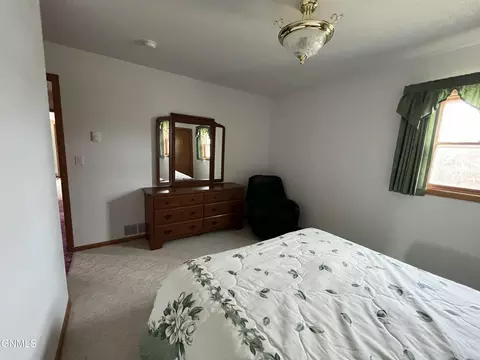Bedroom - 522 3rd Ave NE, Ashley, ND 58413 photo 6 of 12