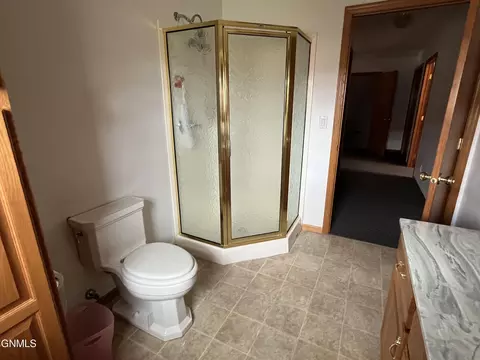 Bath - 522 3rd Ave NE, Ashley, ND 58413 photo 3 of 6