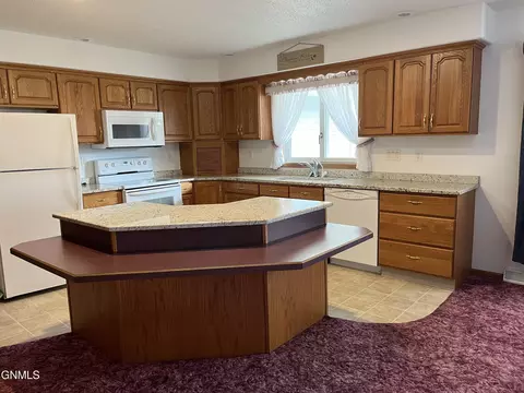 Kitchen - 522 3rd Ave NE, Ashley, ND 58413 photo 2 of 6