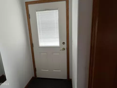 Entry Way - 522 3rd Ave NE, Ashley, ND 58413 photo 2 of 4