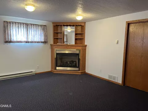 Living - 522 3rd Ave NE, Ashley, ND 58413 photo 3 of 4