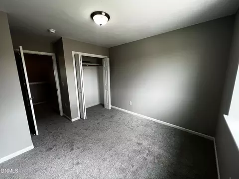 Bedroom - 13711 Kristina St, Williston, ND 58801 photo 4 of 6
