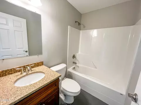 Bath - 13711 Kristina St, Williston, ND 58801 photo 1 of 4