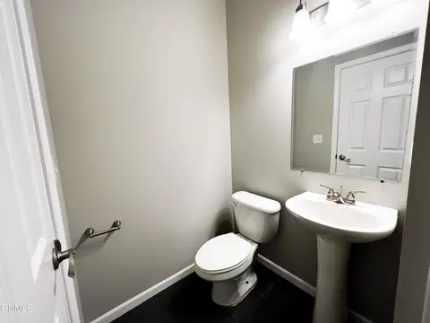 Bath - 13711 Kristina St, Williston, ND 58801 photo 4 of 4