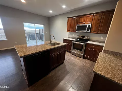 Kitchen - 13711 Kristina St, Williston, ND 58801 photo 5 of 5