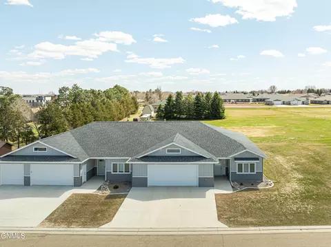 Exterior - 211 Colt Loop, Bismarck, ND 58503 photo 20 of 25