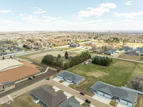View/Area - 211 Colt Loop, Bismarck, ND 58503 photo 7 of 15