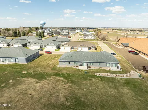 View/Area - 211 Colt Loop, Bismarck, ND 58503 photo 14 of 15