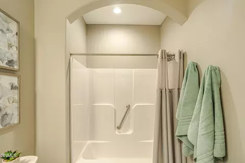 Bath - 211 Colt Loop, Bismarck, ND 58503 photo 2 of 9