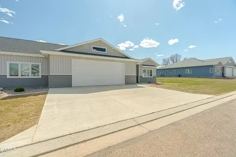 Exterior - 211 Colt Loop, Bismarck, ND 58503 photo 6 of 25
