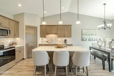 Kitchen - 211 Colt Loop, Bismarck, ND 58503 photo 3 of 11