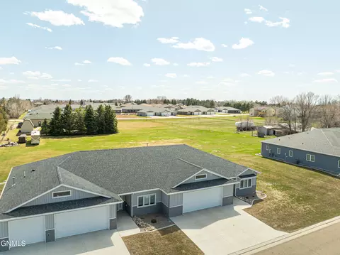 Exterior - 211 Colt Loop, Bismarck, ND 58503 photo 21 of 25