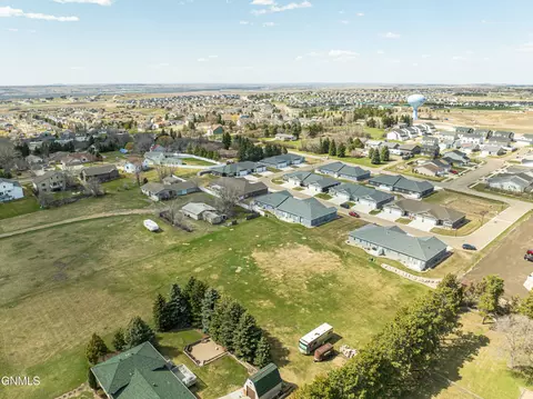View/Area - 211 Colt Loop, Bismarck, ND 58503 photo 12 of 15