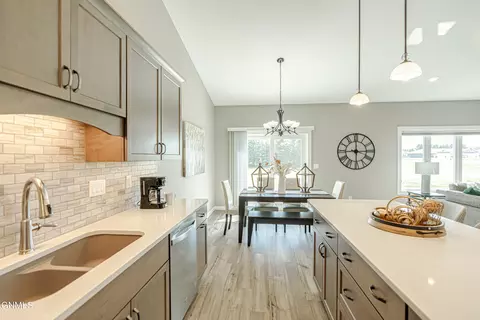 Kitchen - 211 Colt Loop, Bismarck, ND 58503 photo 11 of 11