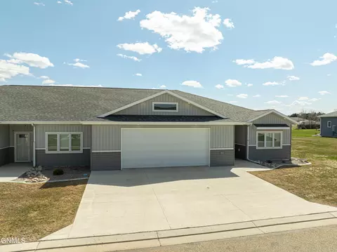 Exterior - 211 Colt Loop, Bismarck, ND 58503 photo 2 of 25