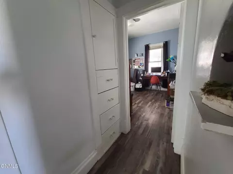 Entry Way - 709 3rd St NW, Mandan, ND 58554 photo 1 of 2