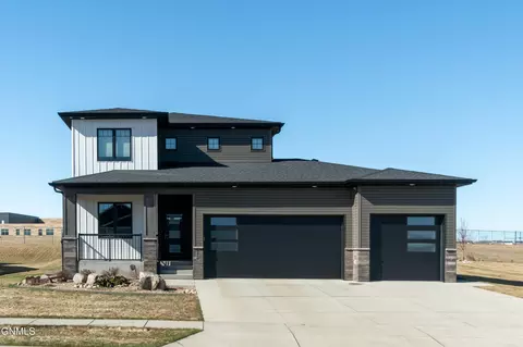 5510 Mica Dr, Bismarck, ND 58503