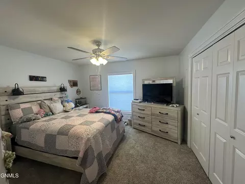 709 Sunrise Ct, Sidney, MT 59270 photo 17