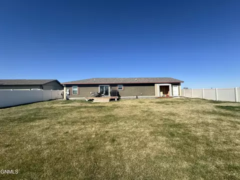 709 Sunrise Ct, Sidney, MT 59270 photo 3
