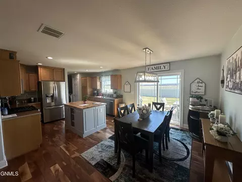 709 Sunrise Ct, Sidney, MT 59270 photo 10