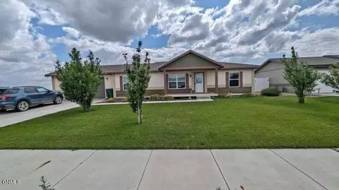 709 Sunrise Ct, Sidney, MT 59270