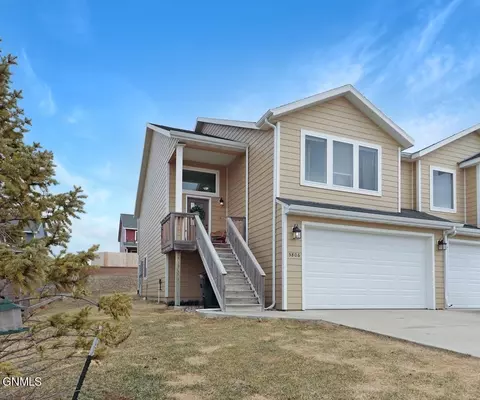 5806 Anna Ave, Williston, ND 58801