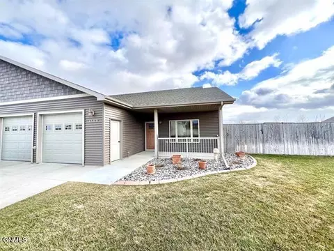 1600 34th Ave SE, Minot, ND 58701