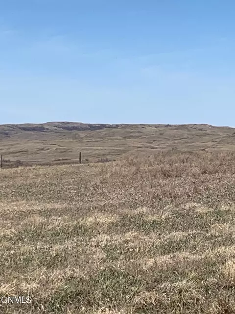 003 Labrador Dr, Mandan, ND 58554 photo 7