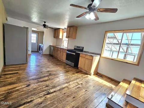 Living - 214 Parker St, Alamo, ND 58830 photo 1 of 2
