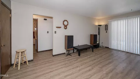 2107 Boulevard Ave E, Bismarck, ND 58501 photo 10