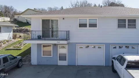 2107 Boulevard Ave E, Bismarck, ND 58501