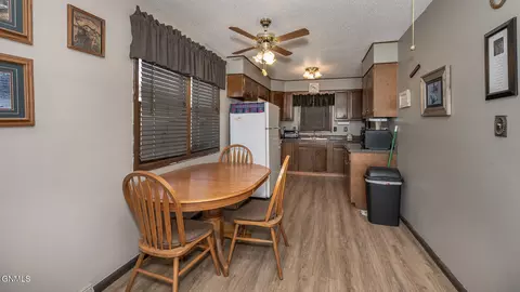 2107 Boulevard Ave E, Bismarck, ND 58501 photo 4