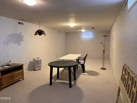 Dining - 1733 9th St, Bismarck, ND 58501 photo 2 of 2